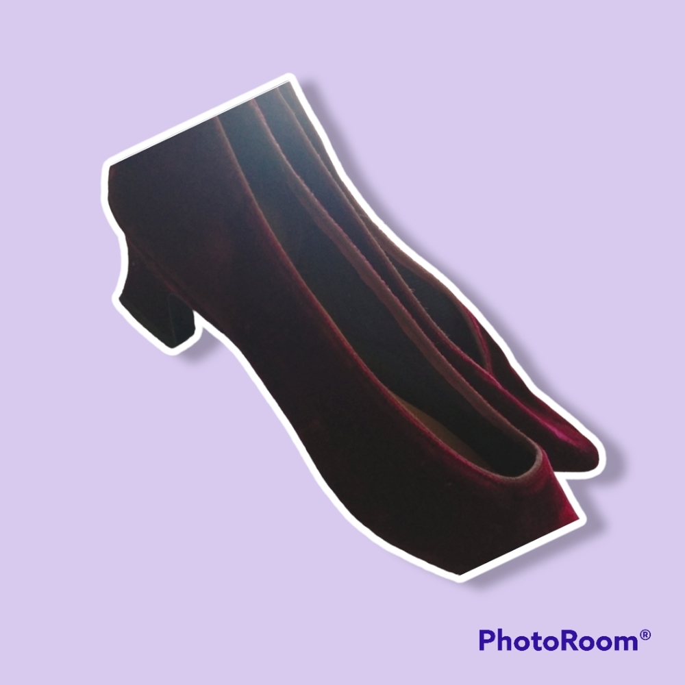 Red High Heel shoes